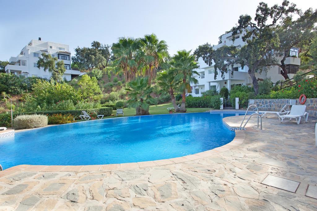 Apartment Jacarandas De Elviria Marbella Eksteriør billede